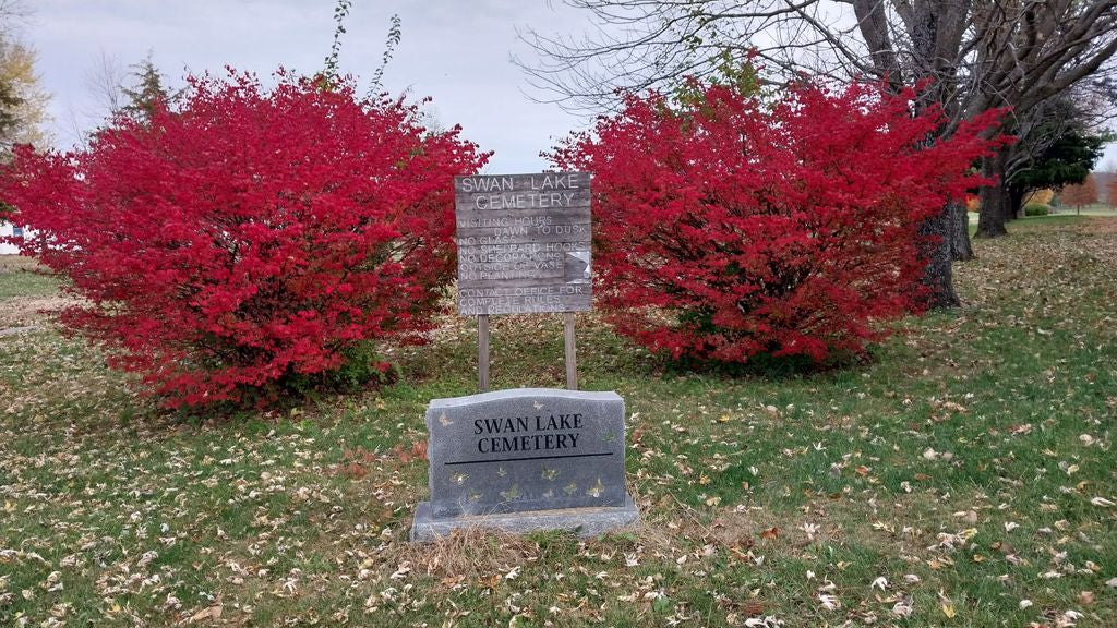 Swan Lake Memorial Park - Grain Valley