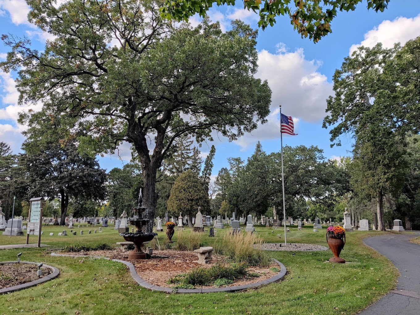 Lakeside Cemetery Assn. - Hastings