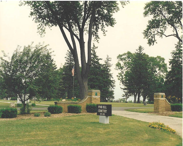 Pine Hill Cemetery - Davenport