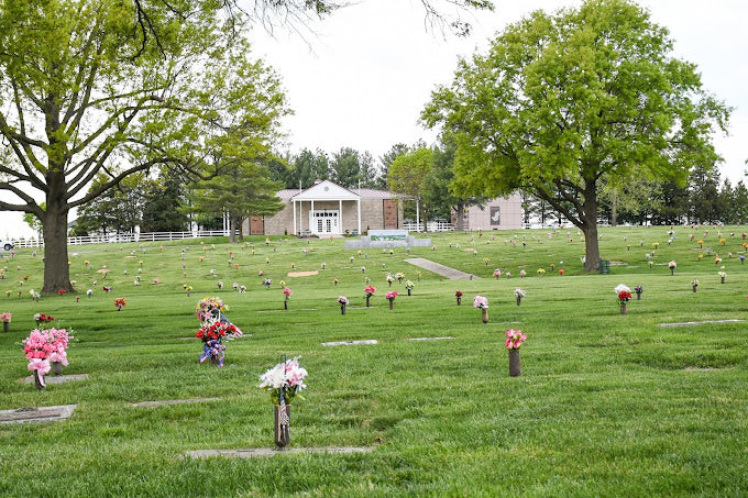 Hawthorn Memorial Gardens - Jefferson City