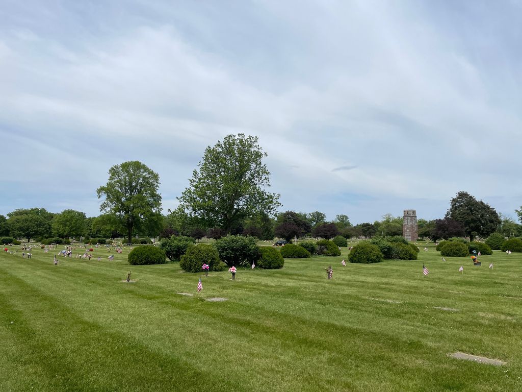 Gardens of Memory - Muncie